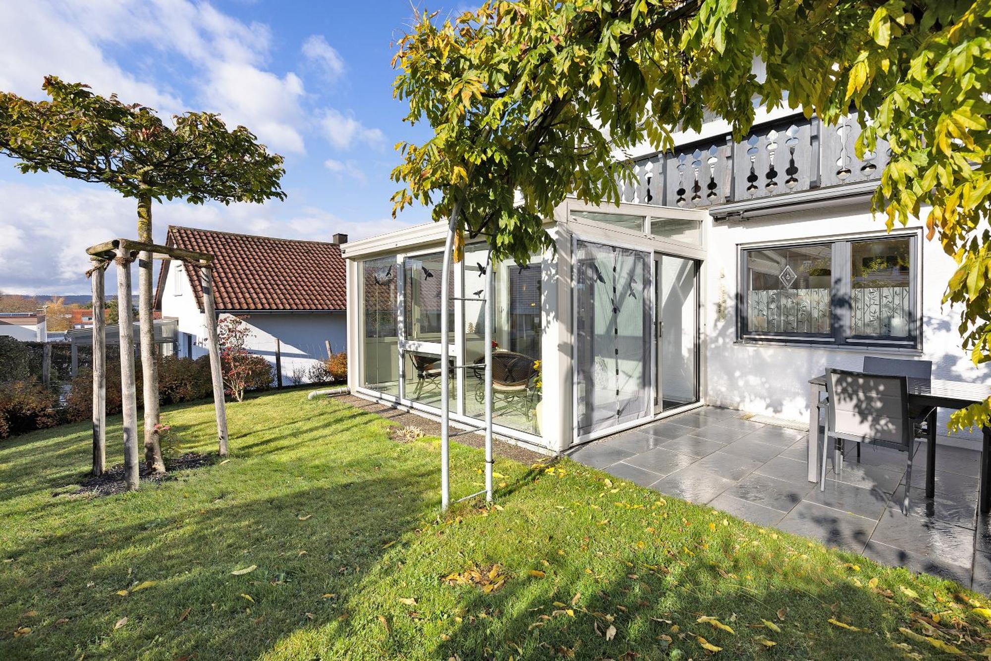 Ferienwohnungen Lilie Und Dahlie Muensingen Exterior photo